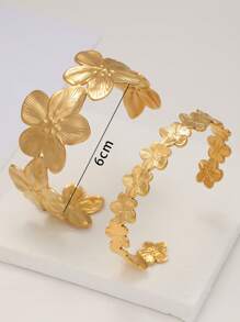 Fashionable Vintage Stainless Steel Flower Bangle Bracelet, Suitable For Daily Wear And Holiday Gifts