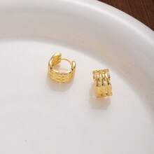 1 Pair Hollow Copper Earrings For Women, Exuding High-End Elegance