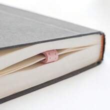 1PC Personalized Leather Magnetic Bookmark, Custom Name Leather Bookmark, Handmade Bookmark, Birthday Party Christmas Gift For Him Her Reader Book Lovers, Graduation Back-To-School Gift School Supplies,Back To School