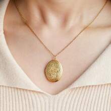 Custom Vintage Locket Necklace With Photo, Pet Memorial Necklace, Photo Locket Pendant, Keepsake, Christmas Gift, Wedding Gift, Gift For Her