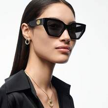 1pc Retro Rectangle Fashion Glasses Women Men ,Y2K,Summer Beach Glasses, 90s Small Narrow Square Glasses,Autumn And Winter Decoration,Mother's Day ,Christmas Gift,Driving Traveling Photography Parties Daily Life Decoration Work Glasses CK2322 - 0299-001 - 查看 2