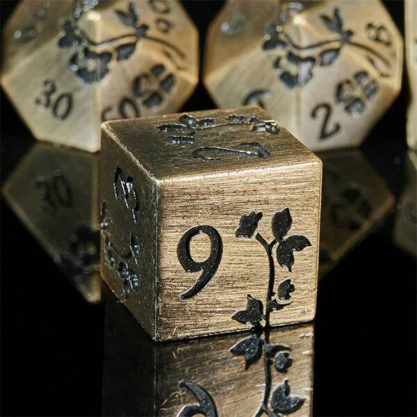 7pcs Dice Set, Metallic Material, Suitable For Role Playing Games And Tabletop Games - Birthday Gift, Festival Party And Educational Activities - Includes D4/D6/D8/D10/D12/D20