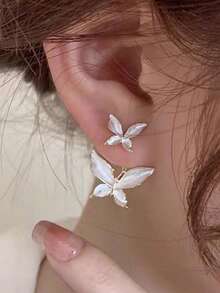 1 对韩国时尚小众蝴蝶设计耳环，适合女性的百搭珠宝 - 耳環 - 查看 1