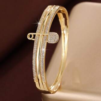 1pc Women's Fashionable Triple-Hoop Bracelet With Cubic Zirconia Stones