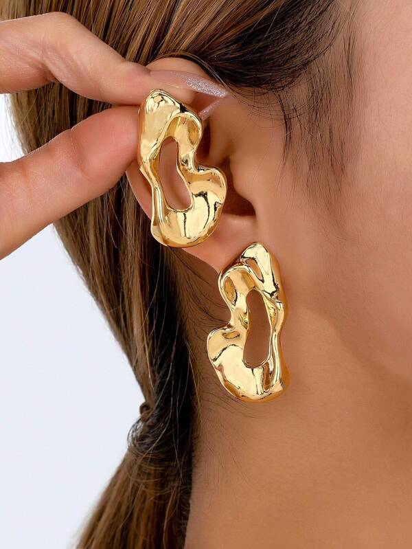 1 Paar große ausgefallene Metall Ohrringe, Design geeignet für den täglichen Gebrauch und Urlaubsmode von Frauen