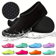 Chaussures d'eau pour femmes et hommes, séchage rapide, chaussettes aqua, natation, plage, pieds nus, yoga, exercice, accessoires sportifs, piscine, camping, indispensables. Très respirantes et légères, conviennent pour le port en été, réduisent la charge des pieds et sont faciles à transporter sur la plage. Le produit est léger, respirant et peut être commandé selon vos besoins.