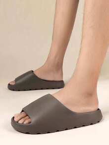 TIKP Herren leichte Slip-On EVA Pantoffeln, lässige rutschfeste Slides, offene Zehenpartie für Innen/Außen Strand Dusche, geeignet für alle Jahreszeiten - Verschiedenfarbig - Übersicht 10