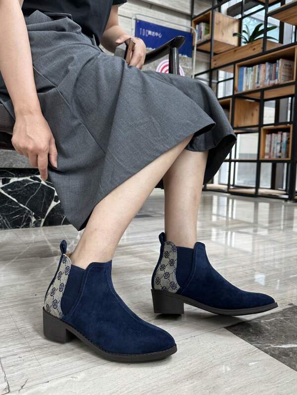 Women's 2026 Autumn/Winter Latest Elegant Minimalist Refined Chelsea Ankle Boots & Short Boots, Women's Blue & Brown High Heel Boots With Comfortable Chunky Heels & Pointed Toes, Retro Faux Suede Chelsea Short Boots