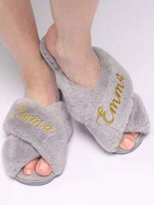 Customized Bridal Slippers, Bridesmaid Gift, Bride Gift, Wedding Bridesmaid, Fluffy Bachelorette Party Slippers, Birthday Gift