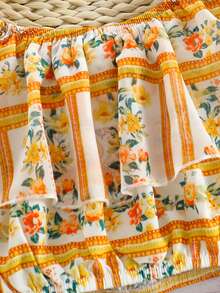 年轻女孩休闲花卉印花不对称下摆露肩荷叶边衬衫和裙子套装，夏季 - 黃色 - 查看 4