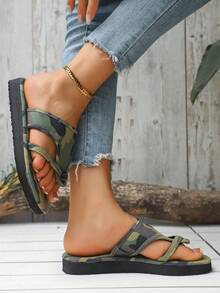 大码女式镶钻圆头平底一脚蹬沙滩凉鞋，甜美风格，2025年夏季新品