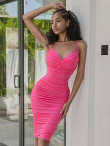 CurvySweet 基本款细肩带 V 领褶皱修身性感派对装束时尚中长连衣裙、休闲夜生活连衣裙，适合毕业季、晚宴、返校节、生日、度假 - 玫紅色 - 查看 4