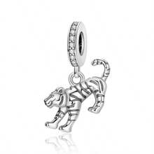 tiantianxue 1pc Set Silver-Plated Tiger, Vintage Elephant, Robot Dog Charm Pendants, Suitable For Women Bracelet/Anklet/Necklace DIY Jewelry Making, Valentine's Day Gift, Daily Fashion Accessories
