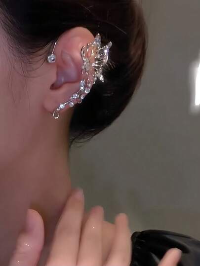 1pc Minimalist Butterfly Ear Cuff Earring, Elegant Clip-On Earring For Women Without Pierced Ears, 2024 New Chic Earring Accessory