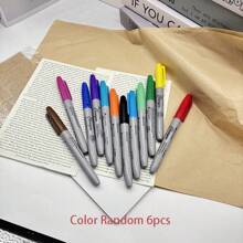 1 marker negru cu vârf fin, impermeabil și permanent, 1 mm - Ideal pentru rechizite școlare, birou și ambalare cadouri | Design elegant cu etichetă "neagră" - Cadouri pentru petreceri în campus, rechizite școlare