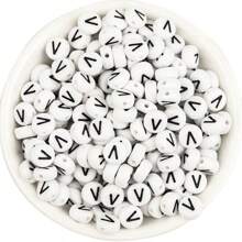 150/300/600 pezzi di perline in acrilico con motivo a lettere dorate su sfondo bianco, 4x7mm, adatte per la realizzazione di gioielli fai-da-te, progetti di collane e braccialetti