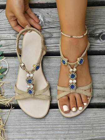 Nowe wiosenne/letnie damskie klapki z paskiem, modne codzienne sandały wsuwane w stylu rzymskim w kolorze czarnym, beżowym, brązowym, jednolitym kolorze, grube tkane, wygodne sandały plażowe, polecane przez blogerów, letnie buty plażowe, eleganckie klapki z klamrą na niskim obcasie i okrągłym noskiem, odporne na zapachy, antypoślizgowe, proste, zewnętrzne kapcie, uniwersalne płaskie sandały wsuwane damskie