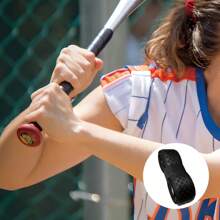 2 PIEZAS Cinta antideslizante para bate de béisbol negro de 1,5 mm de grosor | Ajuste universal | Parte posterior completamente adhesiva | Alta amortiguación y durabilidad | Se ajusta a bates de madera y compuestos | Tamaño: 110*2,5*0,15 cm