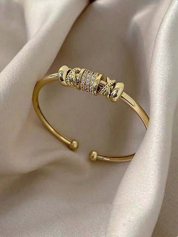Sanrio 1 pieza Brazalete minimalista y lujoso ajustable, brazalete de acero inoxidable de pareja con destellos de moda (puede haber una ligera diferencia de color debido a la iluminación, pero no afecta al producto)