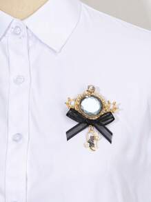 1 peça de acessório elegante com glitter e design de balanço de gato, distintivo escolar, strass grande, broche com laço de fita, broche de joia de luxo, broche de lapela para presente de namoro, adequado para uso diário