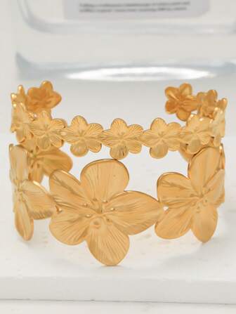 Floral Pattern Fashionable Retro Stainless Steel Bracelet, Suitable For Daily Wear And Holiday Gifting