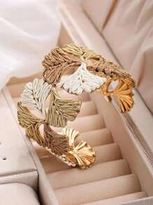 1pc Elegant Fashionable Ginkgo Leaf Raffia Open Bangle Bracelet, 6 Color Option, Suitable For Beach, Hawaii Travel Wear