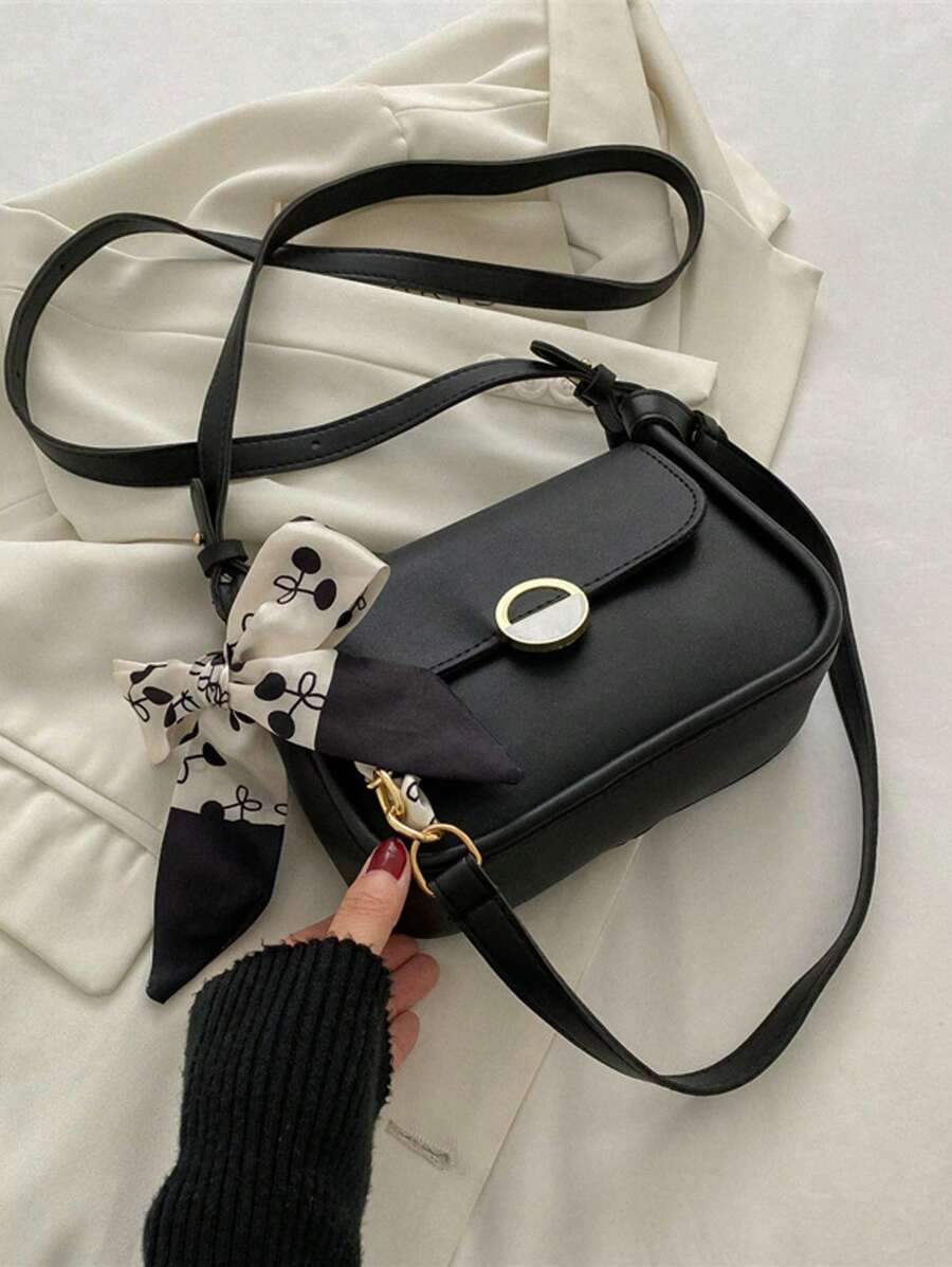 [Bolso Bandolera Cuadrado] Bolso de hombro de mujer de piel sintética pequeño | Correa de hombro ajustable, detalle elegante de lazo y hebilla dorada | Disponible en negro/blanco, beige, verde claro, azul verdoso