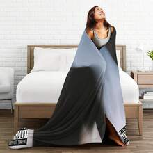 Daniel Caesar Flannel Blanket Super Soft And Comfortable Print Blanket Lightweight Four Seasons Double-Layer Blanket Suitable For Sofa Bedroom Bedding - 黑色 - 查看 5