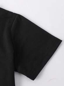 Set de 2 piezas de camiseta de manga corta con cuello redondo suave y estampado de araña, y pantalones cortos informales y lindos para niño, para el verano