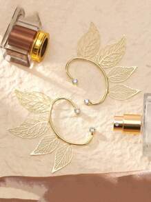 1 Pair Vintage Hollow Leaf Design Personalized Ear Cuff, Lightweight Hollow Wing Ear Clip Without Piercing, Fashionable Elven Ear Clips For Parties