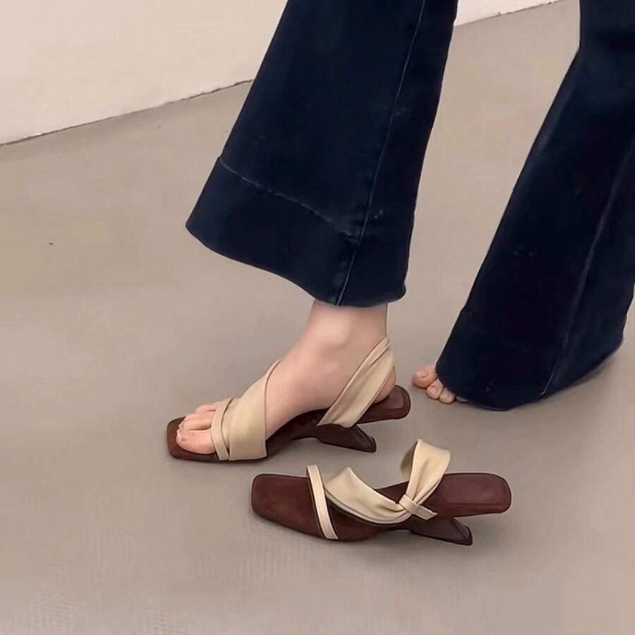 Women Pumps - 黑色 - 查看 1