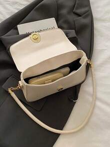 时尚纯色金属装饰多用途腋下单肩包，适合购物、钱包、手提包、年轻女性、大学生、新手、办公室女士。非常适合办公室、大学、工作、商务、通勤、户外活动、旅行和郊游