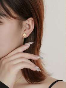 Elegant Fashionable Unique 925 Sterling Silver Gold Plated Knit Design Zirconia Square Stud Earrings For Women Daily Wear