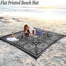 1 pezzo di telo mare leggero con stampa in bianco e nero a motivo paisley, per uso estivo, portatile, stampa ad alta definizione su un solo lato, resistente allo sbiadimento, in tessuto rivestito ad alta resistenza, anti-grinze e facile da pulire, antistrappol, include 4 picchetti di fissaggio, rinforzo antivento, dimensioni grandi adatte a 2-8 persone, accessorio personalizzabile per attività all'aperto, per tempo libero all'aperto, campeggio, picnic, tappeto da pavimento temporaneo
