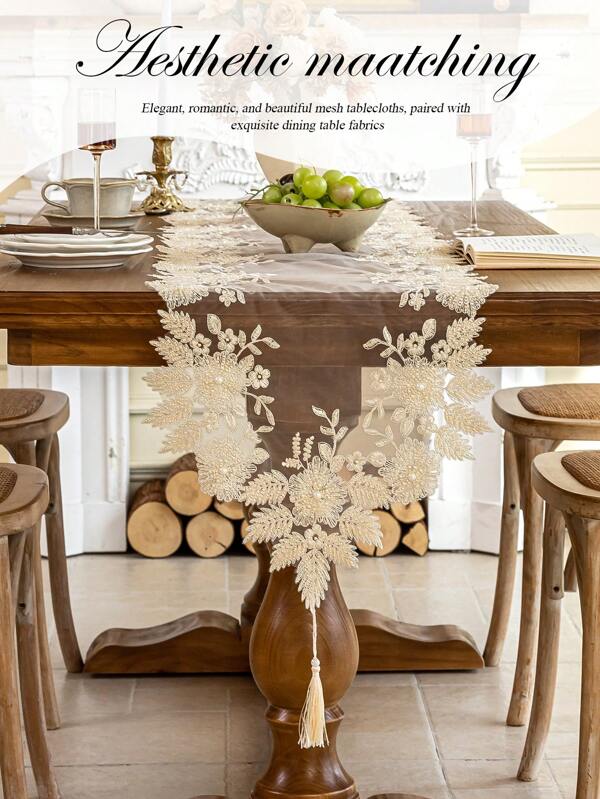 1 Stück exquisiter 3D Blumen Stickerei & Perlen Halbtransparenter Tischläufer, eleganter Palast-Stil europäisch romantisch, detaillierte Stickerei, geeignet für Küche, Esszimmer, Wohnzimmer, Zuhause, Party, Hotel, Restaurant, Hochzeit, Bankett, Feiertagsfeier, Tischdekoration, Feiertagsgeschenk, in verschiedenen Größen erhältlich, Tischdekoration, Eid Dekoration, Tischläufer, rechteckig