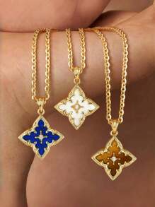Nuova collana con ciondolo a forma di quadrato placcato in oro 18 carati con cristalli di zirconia cubica, catena a clavicola a forma di quadrifoglio portafortuna, gioiello di moda come regalo