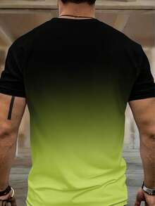 Set de 2 piezas compuesto por camiseta de manga corta con cuello redondo y estampado degradado "Rey" y pantalones de longitud completa para hombre - Verde Oliva - Ver 2
