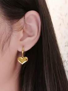1 Set de joyas de acero inoxidable de moda que incluye un collar con dije de corazón brillante, pulsera y aretes, adecuado para conjuntos de oficina o de viaje al aire libre para mujeres