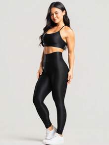 Women's 3-Piece Fitness Kit – Gym Set With Leggings, Shorts And Top In Shiny Ribbed Trilobal Mesh - 黑色 - 查看 4