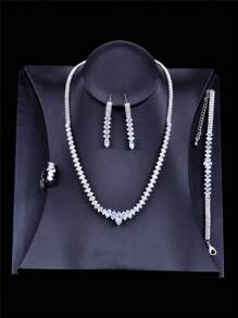 4 Stücke luxuriöser, versilberter Zirkonia-Schmuckset: Ohrringe, Halskette, Armband, Ring, Frauen Edelstein Accessoires für Party, Ball, Festbankett, Geburtstagsgeschenk