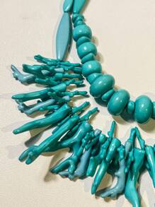 Set de 2 collares elegantes de resina multicapa con colgantes de coral y diseños geométricos, un diseño creativo de vida marina para uso diario y vacaciones en la playa
