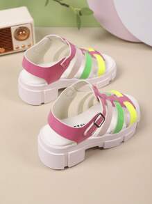 Sandalias romanas con estilo para niñas, zapatos de tacón grueso, zapatos de princesa elegantes, adecuados para compras diarias, fiestas y sandalias de playa -- "Sandalias para niños con tacones altos", "Sandalias de suela blanda para niños", "Sandalias para niños en promoción"