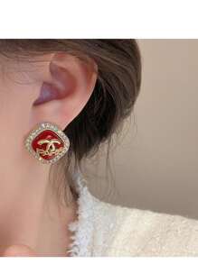 1 par de pendientes elegantes con letras rojas - Joyería minimalista y de lujo ligero con alfabeto delicado