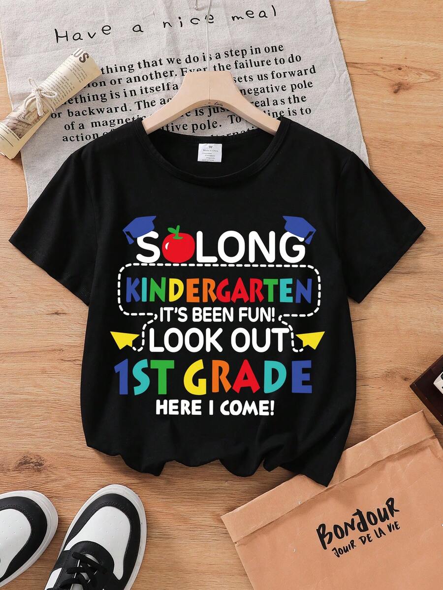 返校季少女字母标语和心形图案印花短袖T恤