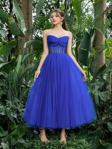 Vestidos de graduación Faeriesty con escote sin tirantes, frente fruncido, Body transparente y falda de tul. Vestido de graduación y fiesta perfecto para volver al colegio, reuniones, bailes y eventos de cóctel - azul real - Ver 4