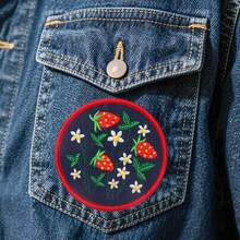 1片草莓田刺绣布贴，带熨烫背胶 - 多功能可缝制贴花，适用于服装、牛仔服和草莓主题物品 - 混色 - 查看 3