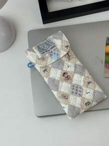 1Pc Cute Heart& Bear Pattern Quilting Glasses Bag ,Travel Glass Pouch ,Girls Glasses Storage Box, Sunglasses Accessories Featuring A Cute Print Style, Cartoon Design, And A Girlish Heart Pattern, Perfectly Protecting Sunglasses And Making It A Great Gift For Summer Vacation ,Journey