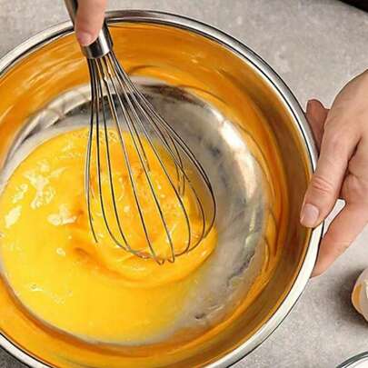 1pc/3pcs(S+M+L) Stainless Steel Egg Beater, Small Kitchen Tool For Whisking Egg Liquid And Whipping Cream, For Cake Making
