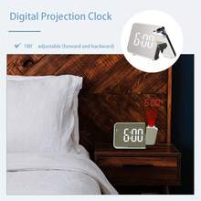 大屏幕投影时钟，带数字时间和日期显示，USB/电池供电，可调亮度，闹钟，贪睡和温度读数，适合家庭或办公室床边，简约矩形设计，多功能 - 彩色 - 查看 7