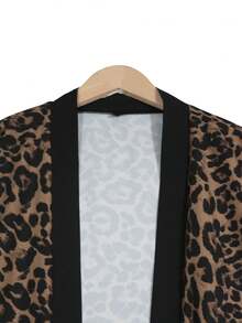 男士豹纹沙滩长袍，中长款轻薄透气罩衫，适合海滩、泳池、派对，3/4 袖，腰带，舒适家居长袍 - 咖啡棕 - 查看 6